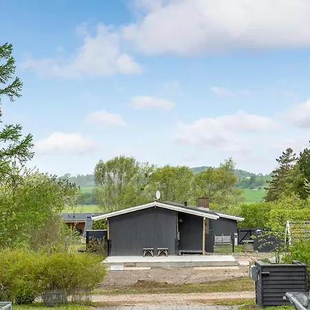 Cozy Home In Ebeltoft With Sauna *