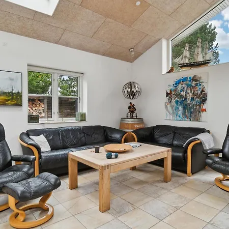 Tatil Evi Cozy Home In Ebeltoft With Sauna Ebeltoft