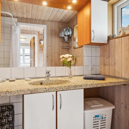 Cozy Home In Ebeltoft With Sauna Tatil Evi