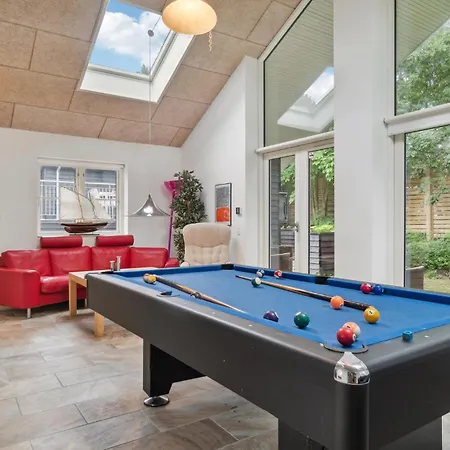 Stunning In With Kitchen *